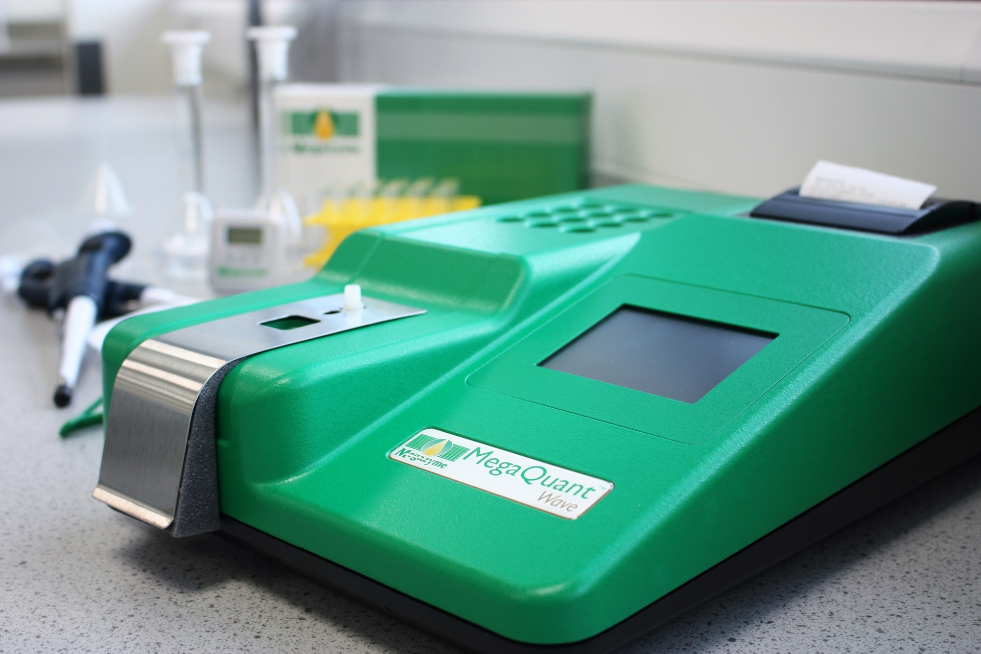 Picture of MegaQuant™ Wave Spectrophotometer